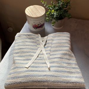 Lou and Grey Pullover NWOT